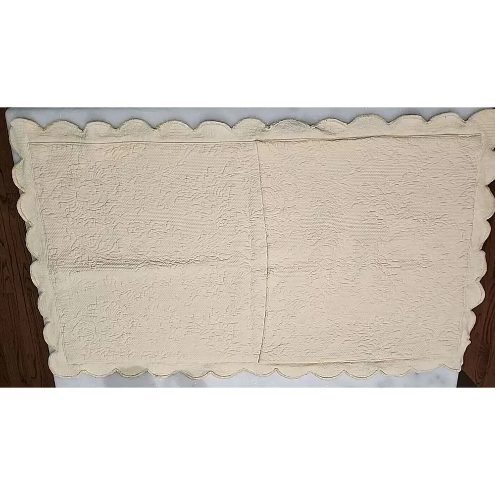 Vintage 100% Cotton PALE YELLOW MATELASSE KING SHAMS 21